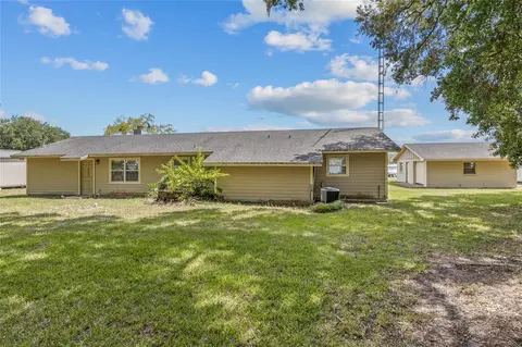 Exterior - 6417 Baker Rd, Keystone Heights, FL 32656 photo 3 of 6