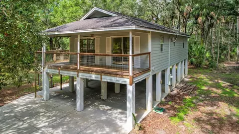 3931 SE 193rd Pl, Yankeetown, FL 34498