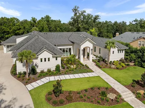 8679 SW 28th Ln, Gainesville, FL 32608