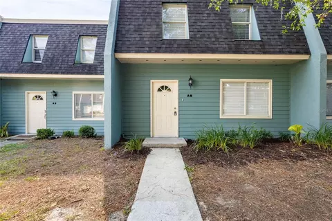 501 SW 75th St #A8, Gainesville, FL 32607