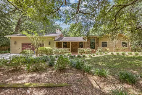 10 NW 79th Dr, Gainesville, FL 32607