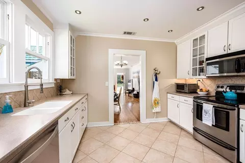 Kitchen - 18736 NW 239th St, High Springs, FL 32643 photo 1 of 1