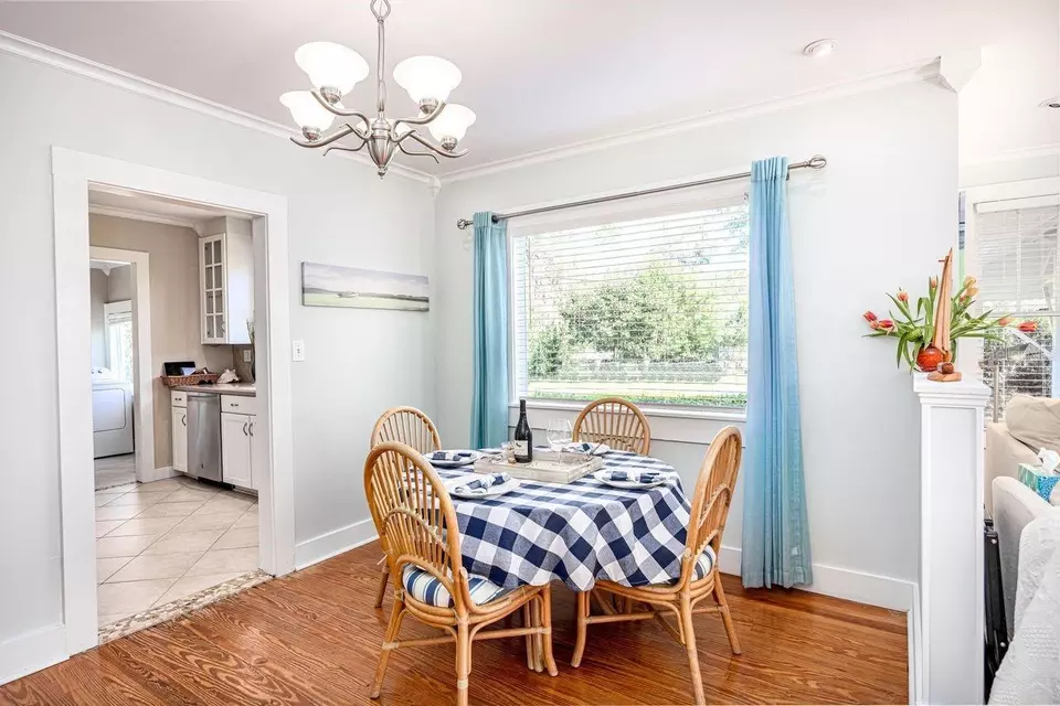 Dining - 18736 NW 239th St, High Springs, FL 32643 photo 2 of 2