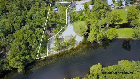 106 SW Monument Ln, Fort White, FL 32038