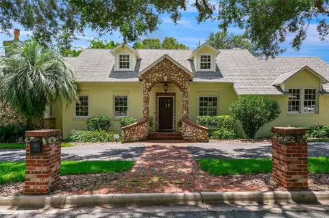 2739 SW 3rd Pl, Gainesville, FL 32607