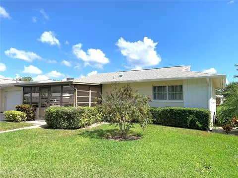 2711 Sherbrooke Ln #B, Palm Harbor, FL 34684