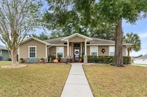 901 NW 254th Dr, Newberry, FL 32669