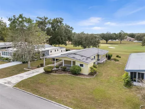 14233 Rialto Ave, Brooksville, FL 34613