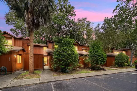 5614 SW 8th Pl, Gainesville, FL 32607