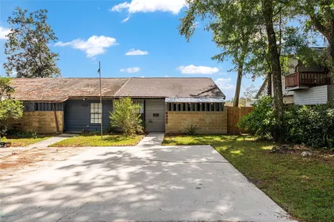 6925 SW 46th Ave, Gainesville, FL 32608