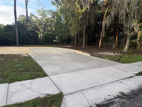 NW 7th Avenue, Gainesville, FL 32603
