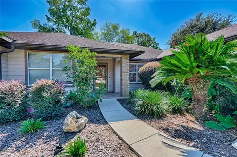 9027 NW 16th Ln, Gainesville, FL 32606