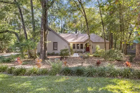 8421 SW 55th Pl, Gainesville, FL 32608