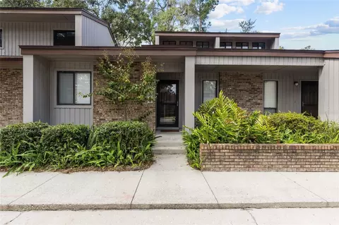 2742 NW 39th Dr, Gainesville, FL 32606