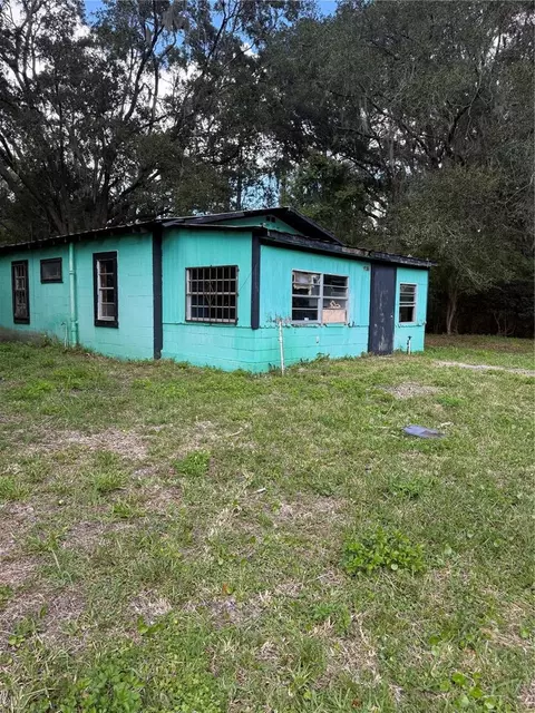 2410 NE 3rd Pl NE, Gainesville, FL 32641