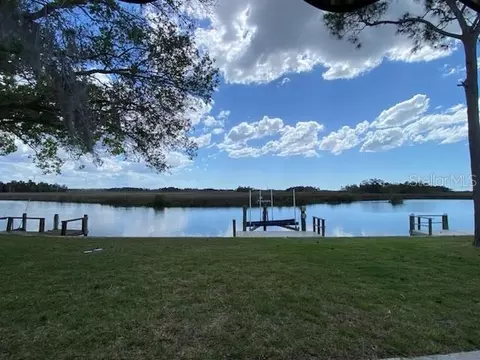 11550 W Bayshore Dr #20, Crystal River, FL 34429