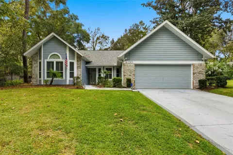 4130 NW 64th St, Gainesville, FL 32606