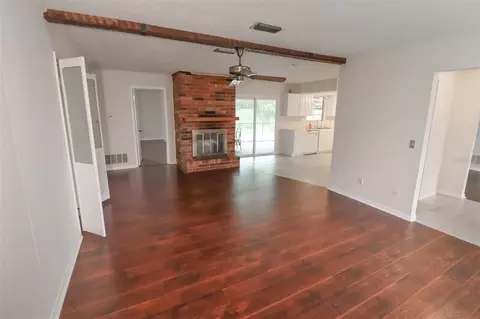 Living - 3442 Red Oak Cir E, Orange Park, FL 32073 photo 5 of 6
