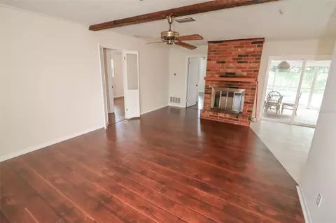 Living - 3442 Red Oak Cir E, Orange Park, FL 32073 photo 3 of 6