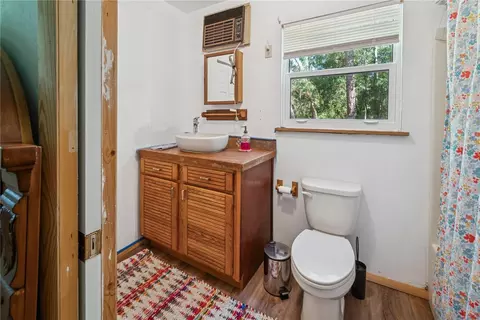 Bath - 6550 SW 100th Ct, Cedar Key, FL 32625 photo 3 of 5