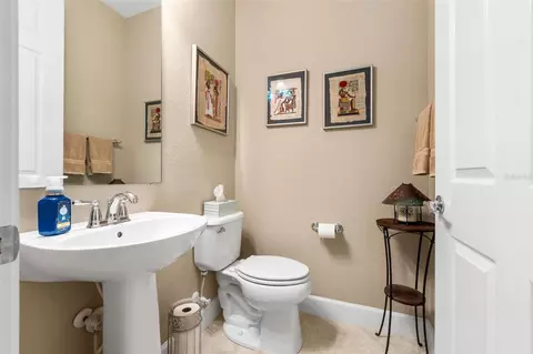 Bath - 9838 SW 63rd Loop, Ocala, FL 34481 photo 4 of 4