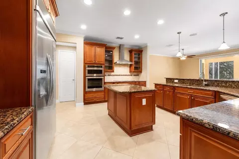 Kitchen - 9838 SW 63rd Loop, Ocala, FL 34481 photo 1 of 3