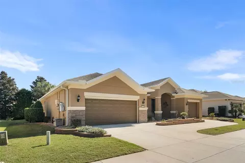 Exterior - 9838 SW 63rd Loop, Ocala, FL 34481 photo 3 of 9