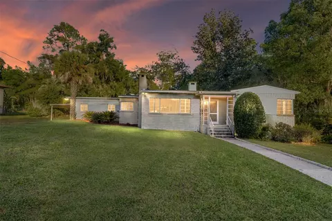 1067 SW 11th Ter, Gainesville, FL 32601