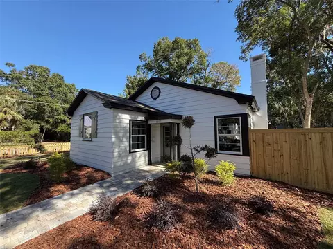 1217 NE 4th St, Gainesville, FL 32601