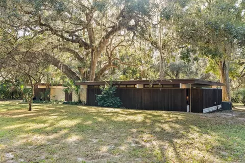 1820 SE 64th Way, Gainesville, FL 32641