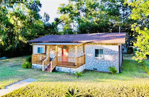 18713 Charlotte Ave, Brooker, FL 32622