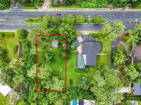 NW 16th Avenue, Gainesville, FL 32605