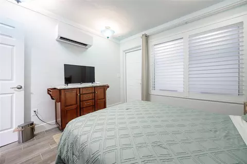 Bedroom - 7 Neptune Park Dr, Ormond Beach, FL 32176 photo 10 of 10