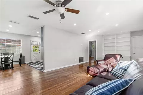 Living - 220 SE 28th Ave, Ocala, FL 34471 photo 3 of 3