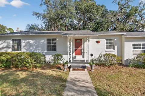 1105 NE 9th St, Gainesville, FL 32601
