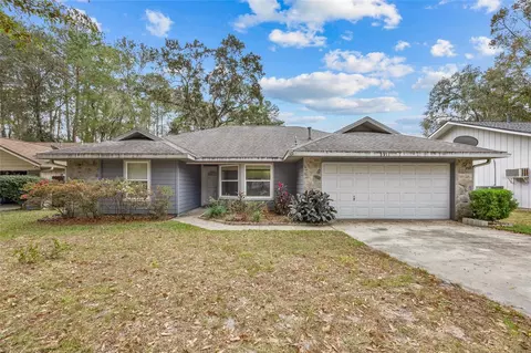 5911 NW 44th Pl, Gainesville, FL 32606