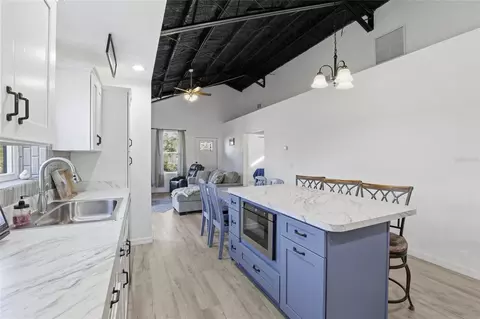 Kitchen - 4030 NE 140th Ct, Williston, FL 32696 photo 4 of 5