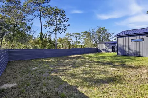Exterior - 4030 NE 140th Ct, Williston, FL 32696 photo 4 of 8