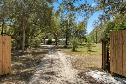 1349 SW 27th Pl, Bell, FL 32619