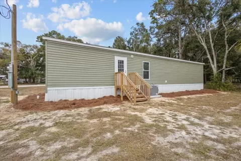 1231 NW 11th Dr, Chiefland, FL 32626