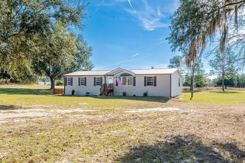 5191 SE 36th St, Trenton, FL 32693