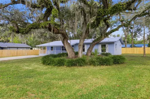 331 NE 2nd St, Williston, FL 32696