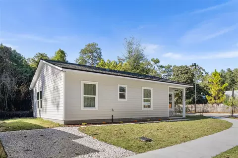 702 SE 8th St, Gainesville, FL 32601