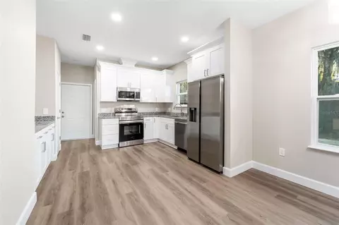 Entry Way - 2016 NE 3rd Ave, Gainesville, FL 32641 photo 1 of 1