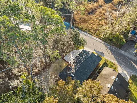 View/Area - 2016 NE 3rd Ave, Gainesville, FL 32641 photo 7 of 7