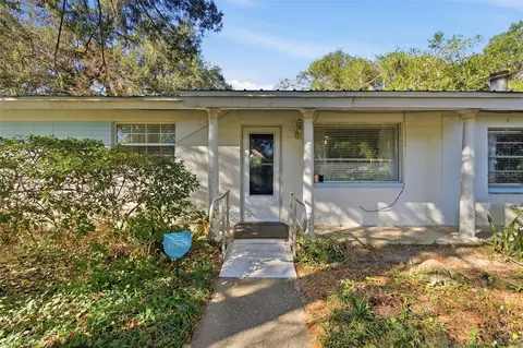 202 SE 49th Dr, Gainesville, FL 32641
