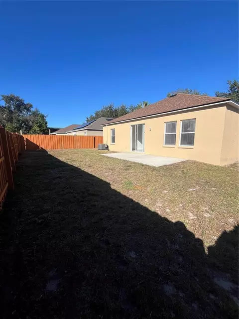 Exterior - 13455 Silvercreek Dr, Riverview, FL 33579 photo 7 of 8