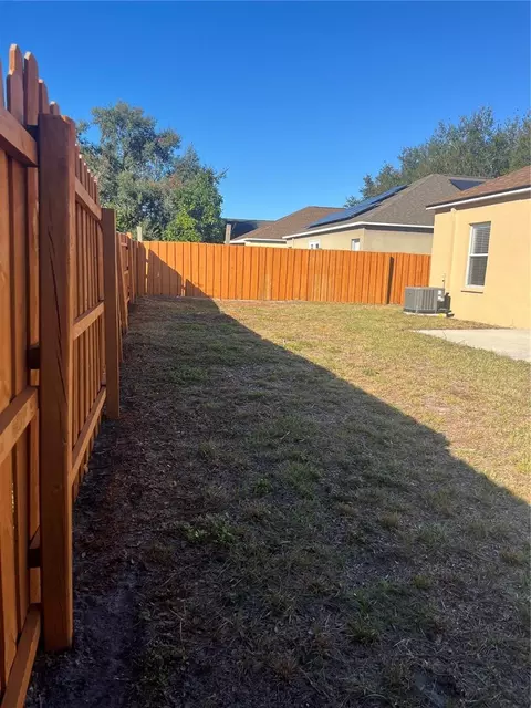 Exterior - 13455 Silvercreek Dr, Riverview, FL 33579 photo 4 of 8