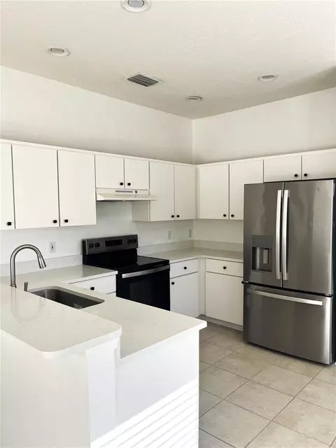 Kitchen - 13455 Silvercreek Dr, Riverview, FL 33579 photo 2 of 5