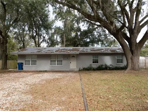 26424 SW 1st Ave, Newberry, FL 32669